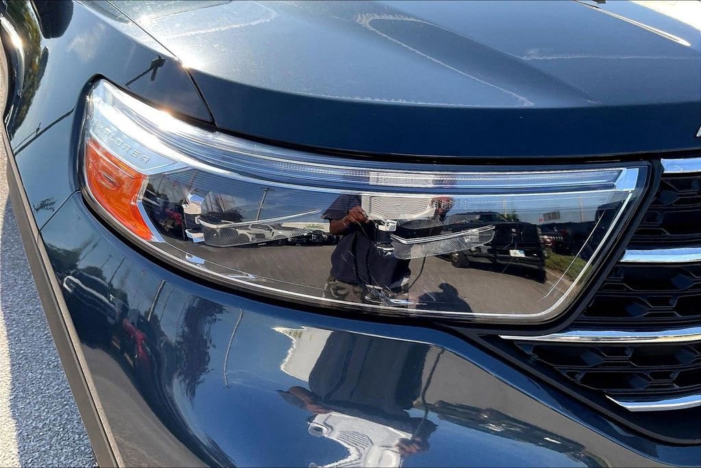 Used 2023 Ford Explorer XLT w/ Equipment Group 202A image 33