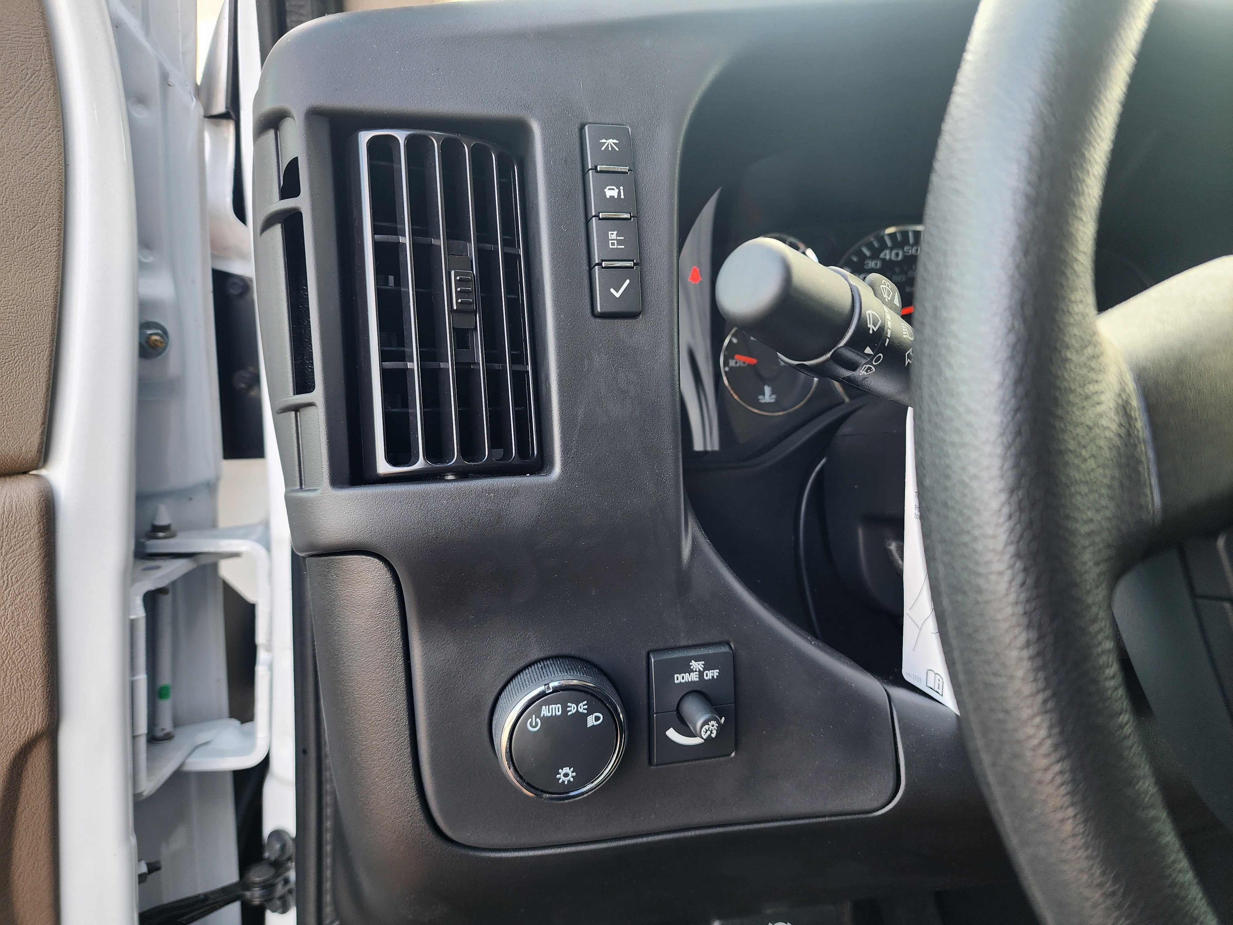 New 2025 Chevrolet Express 3500 w/ Power Convenience Package RWD image 29