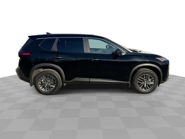 Used 2023 Nissan Rogue S AWD/4WD image 10