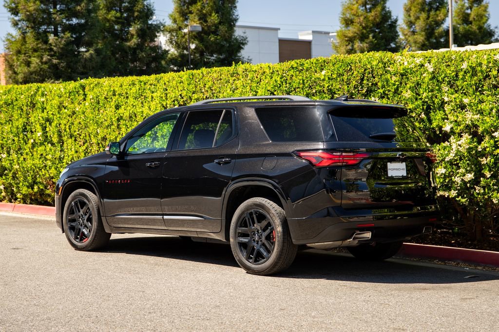 Used 2023 Chevrolet Traverse Premier w/ Redline Edition AWD/4WD image 9