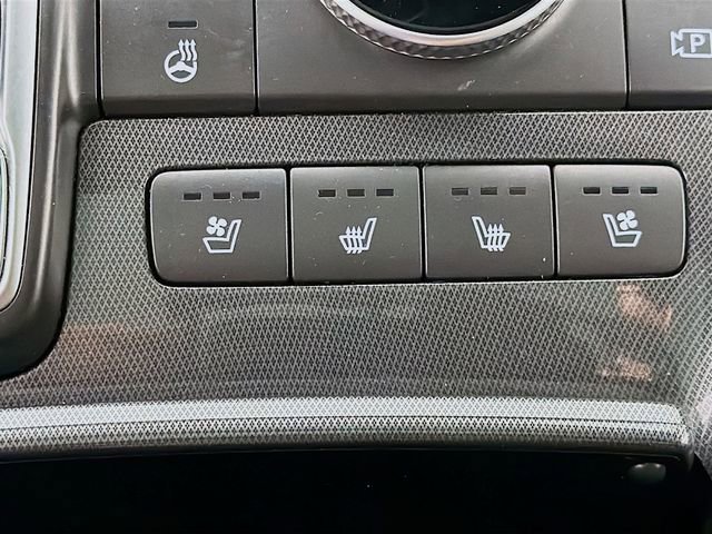 Used 2023 Hyundai Santa Fe Calligraphy image 25