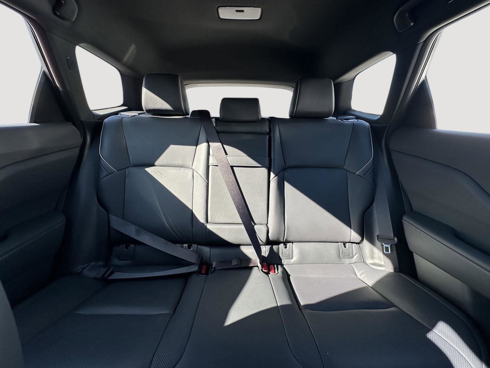 Certified 2025 Toyota Crown Signia image 13