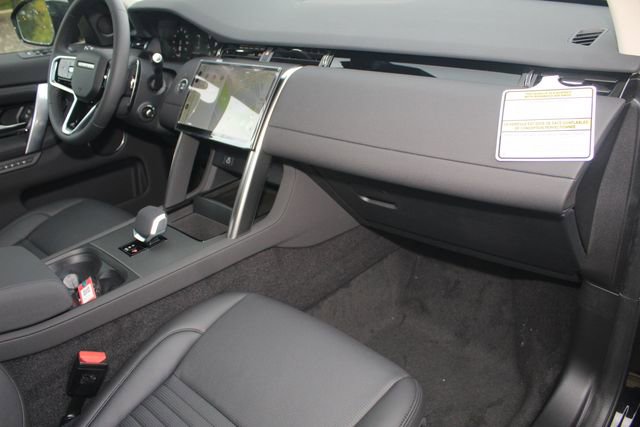 New 2025 Land Rover Discovery Sport S image 24