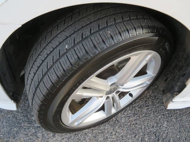 Used 2015 Volkswagen Passat 3.6 SEL Premium FWD image 10