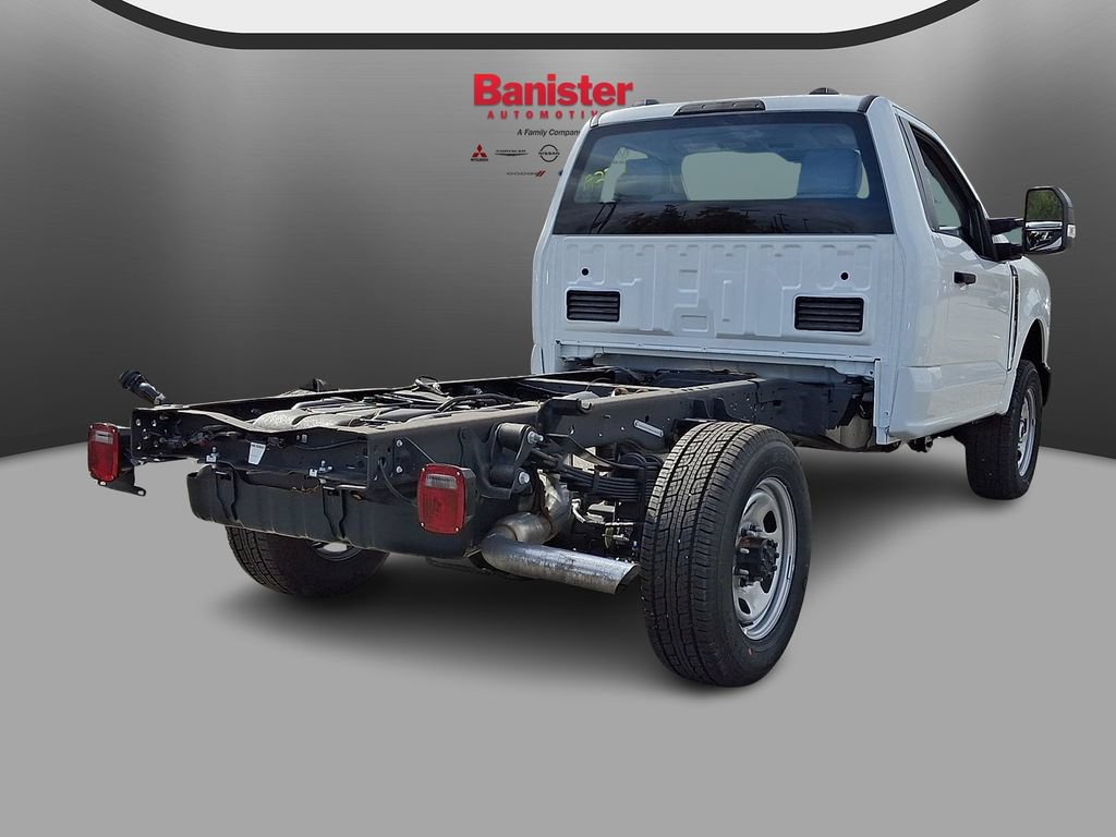 New 2025 Ford F350 XL AWD/4WD image 3