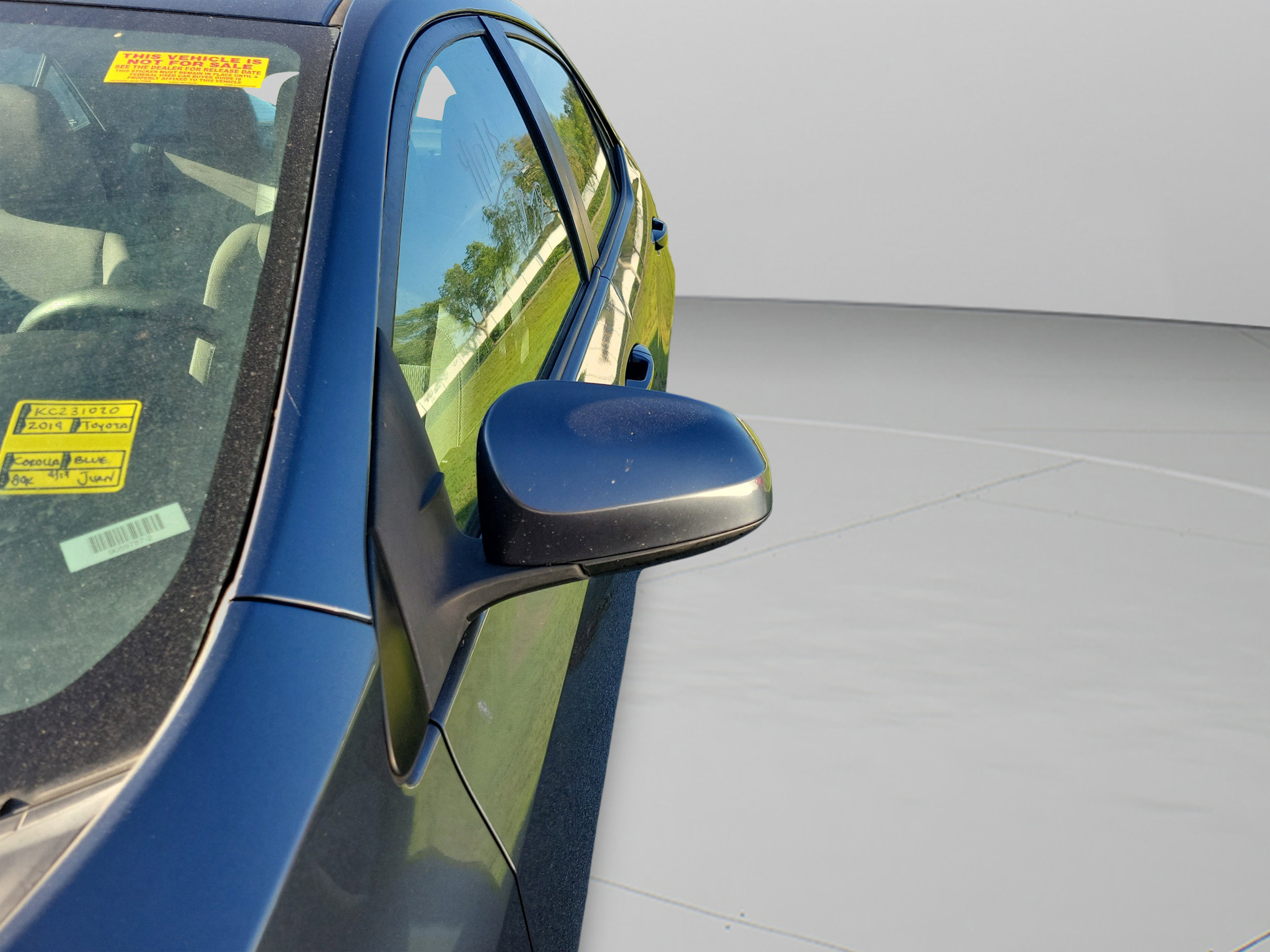 Used 2019 Toyota Corolla LE image 29