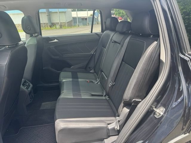 Used 2024 Volkswagen Tiguan SE AWD/4WD image 17