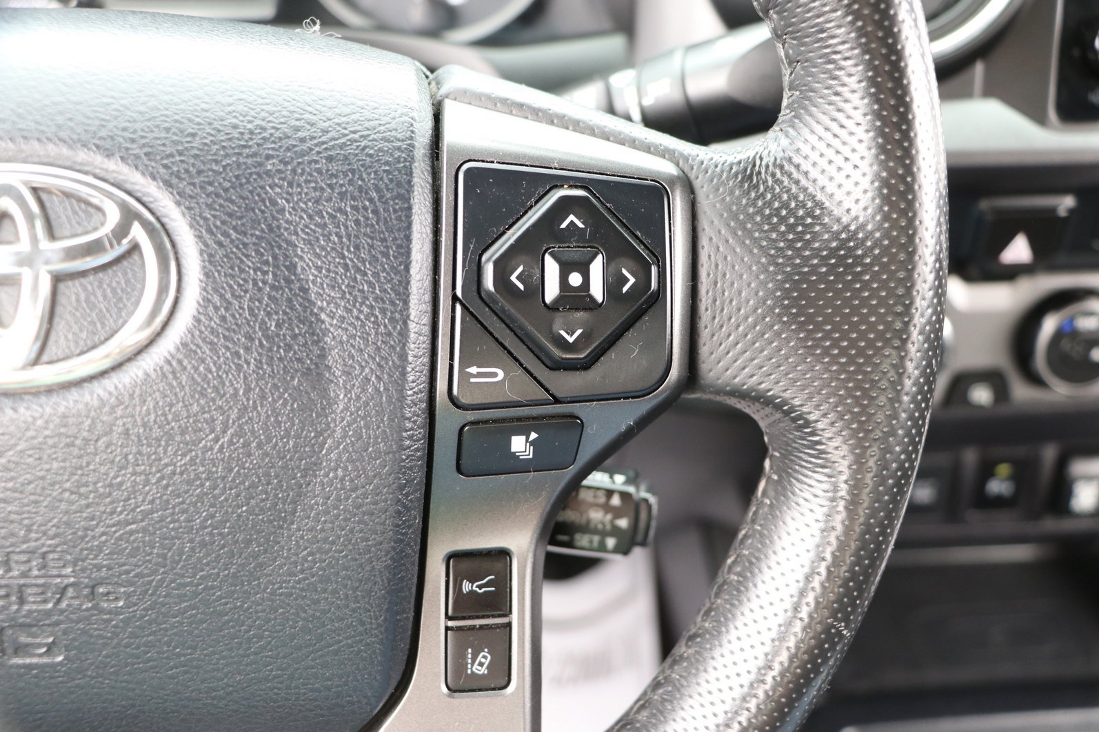 Used 2019 Toyota Tacoma TRD Pro w/ Desert Air Intake Package AWD/4WD image 19