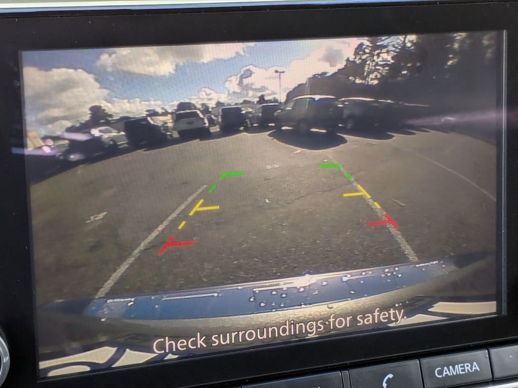 Used 2025 Nissan Rogue SV w/ SV Premium Package image 19