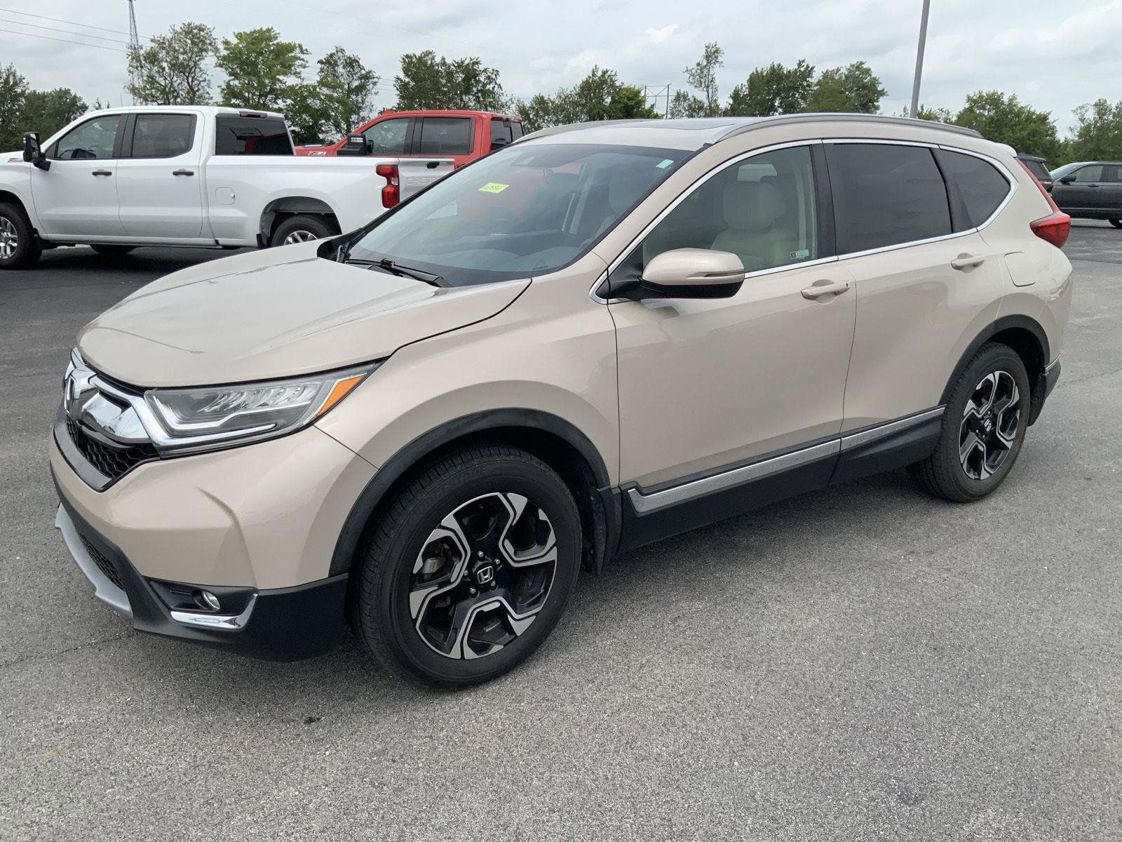 Used 2018 Honda CR-V Touring image 4