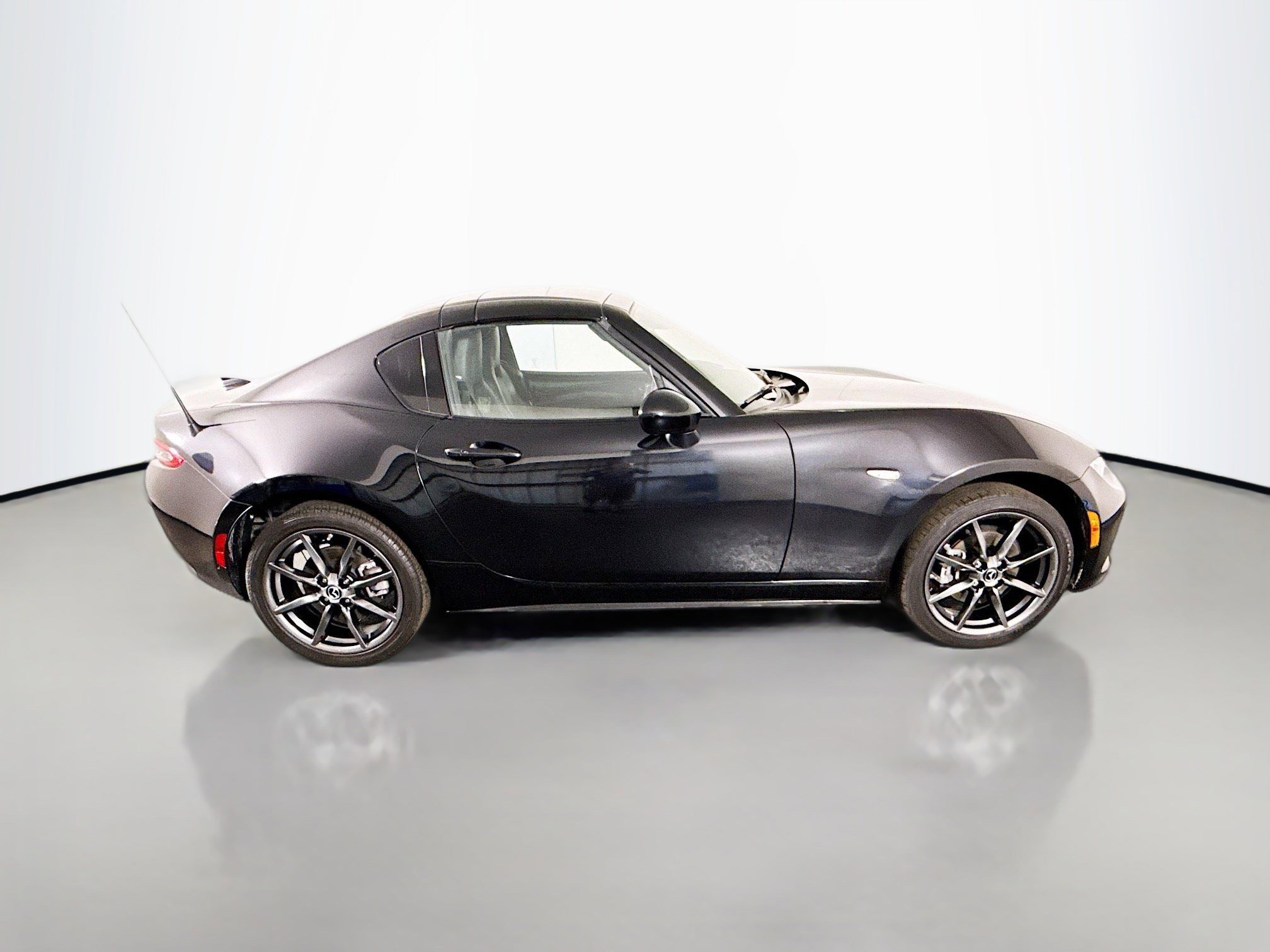 Used 2018 MAZDA MX-5 Miata RF Grand Touring RWD image 31