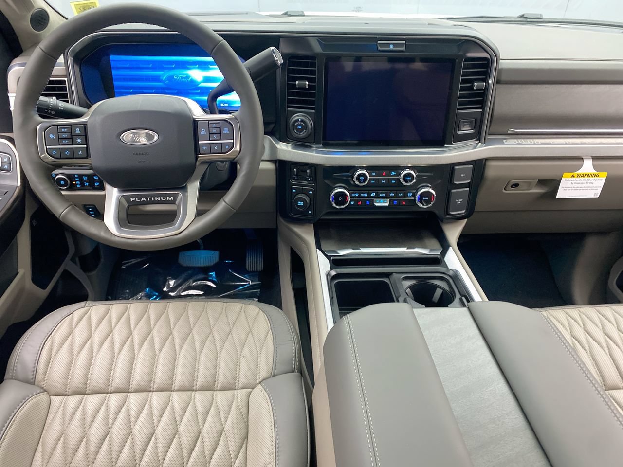 New 2026 Ford F250 Platinum w/ Platinum Plus Package AWD/4WD image 15