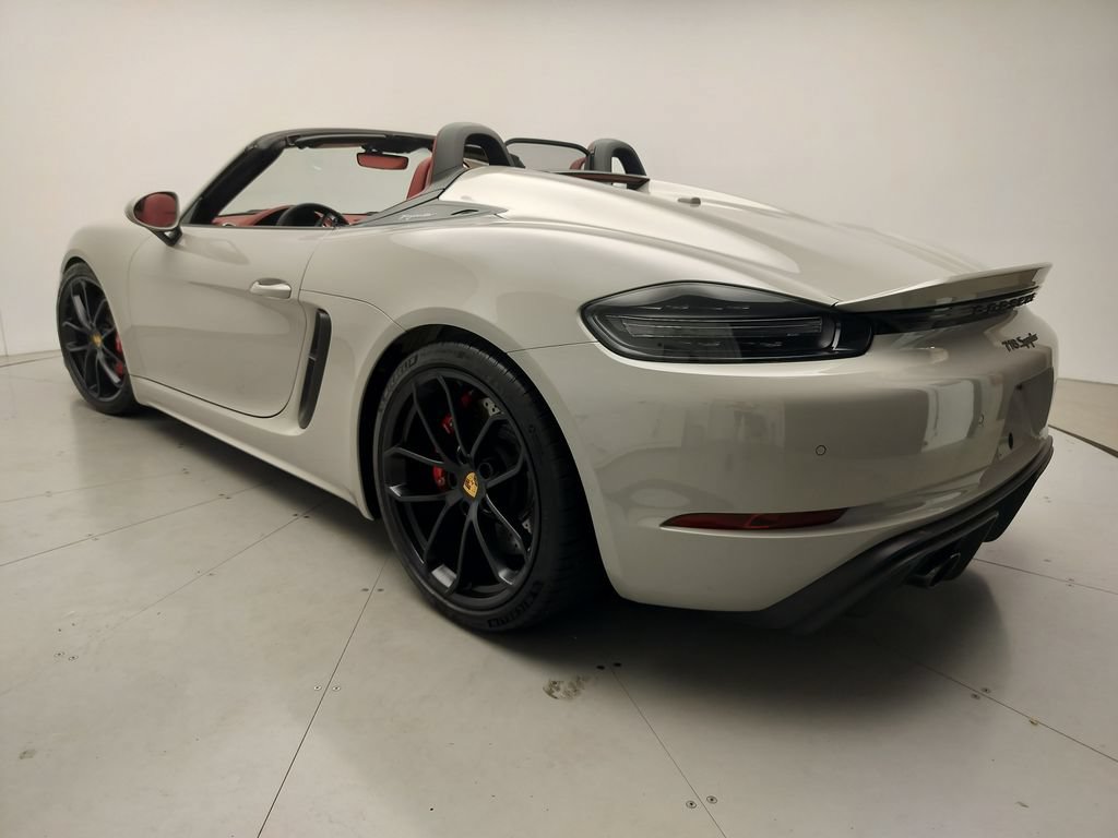 Used 2023 Porsche 718 Boxster Spyder RWD image 3