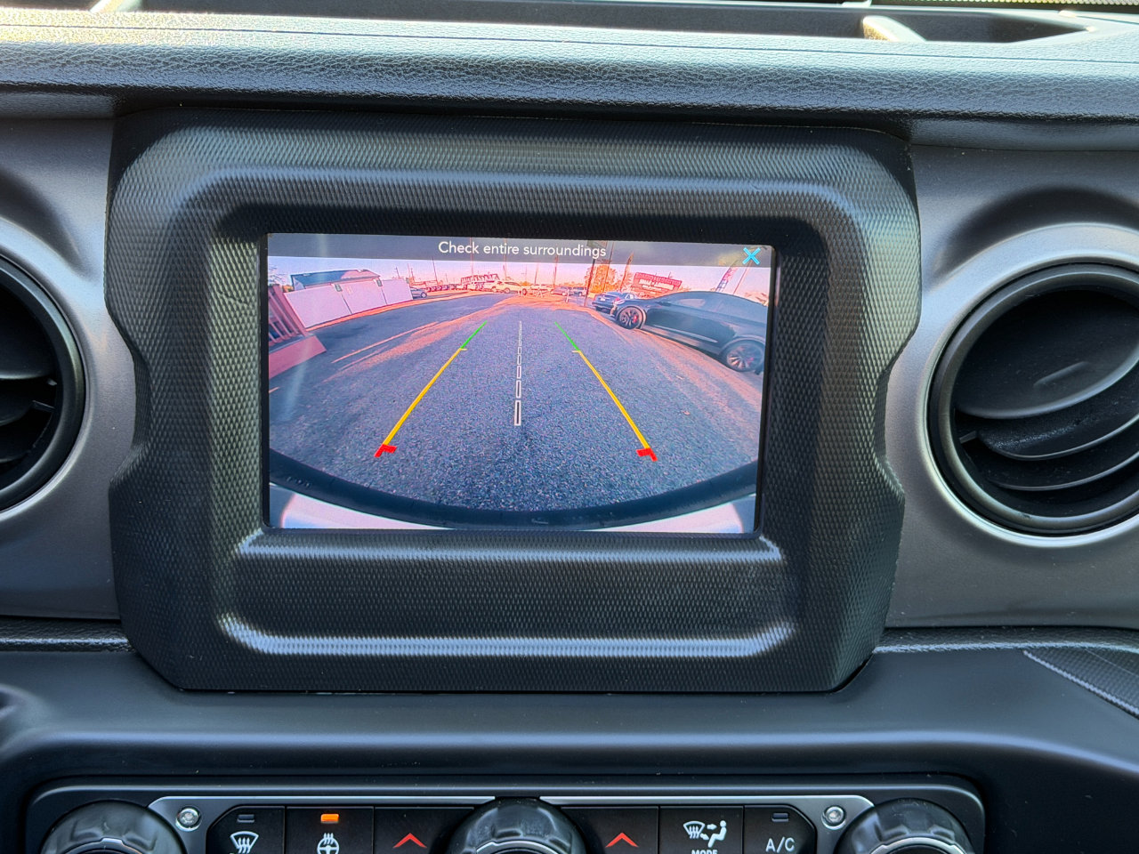 Used 2019 Jeep Wrangler Unlimited Sport S image 60