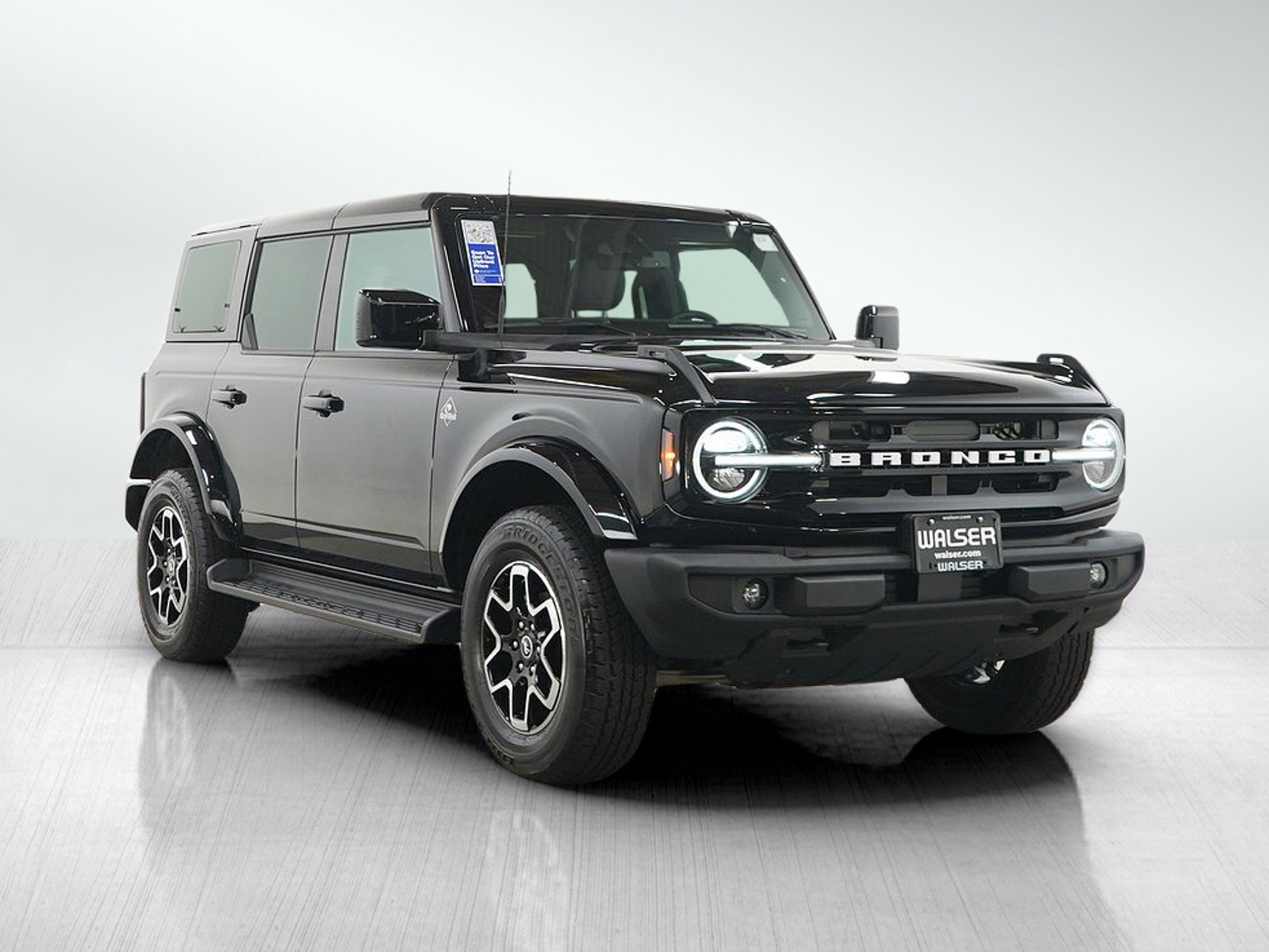 Used 2025 Ford Bronco Outer Banks AWD/4WD image 7