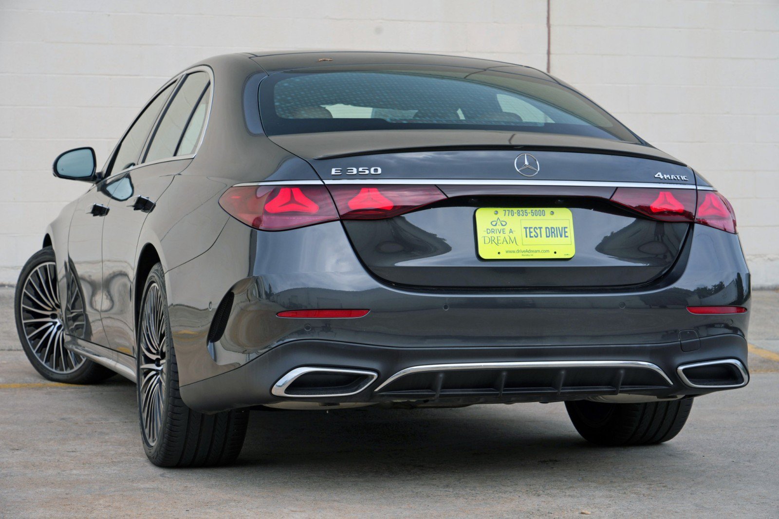 Used 2025 Mercedes-Benz E 350 4MATIC Sedan w/ Multicontour Seating Package image 6