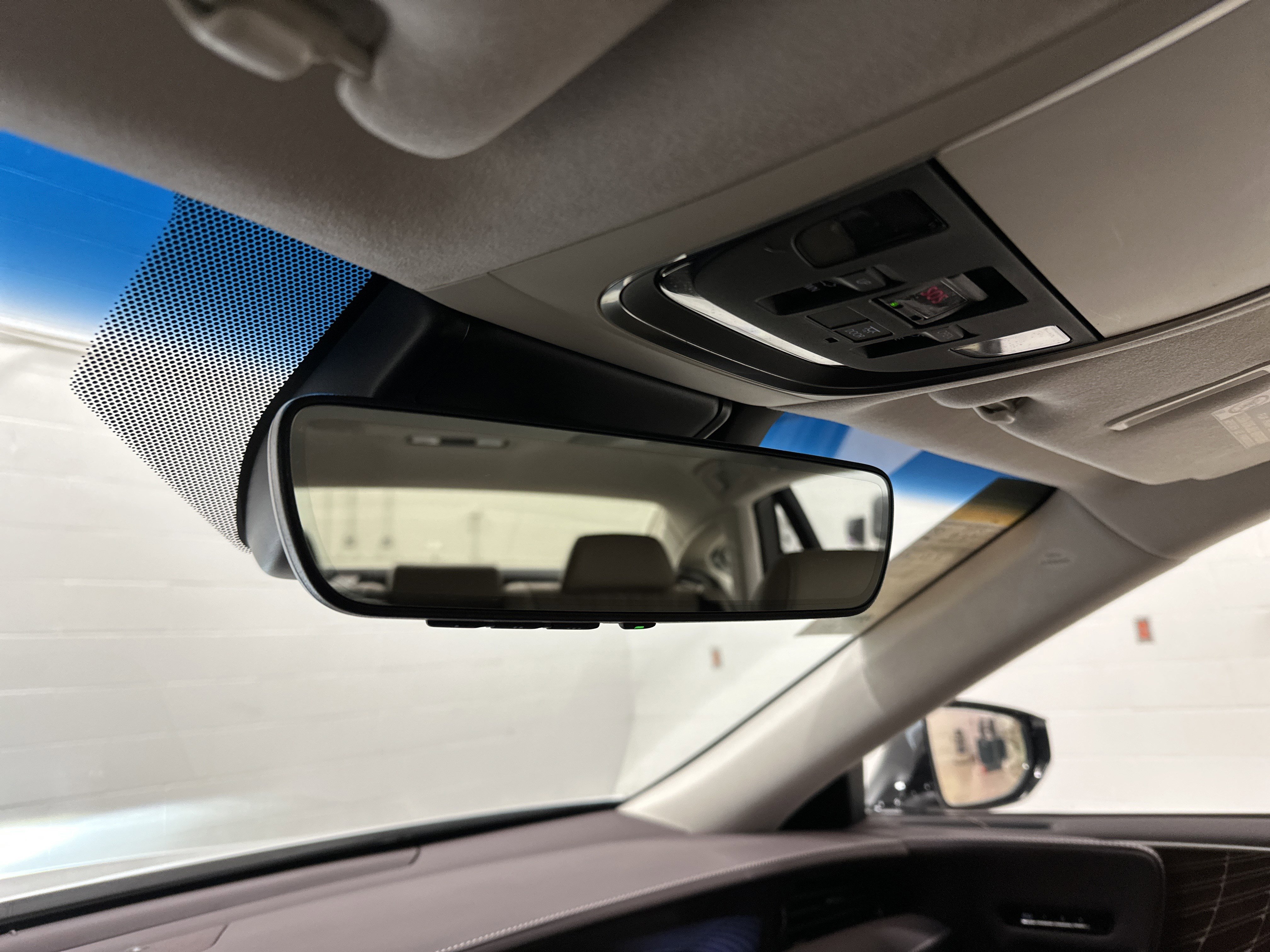 Used 2019 Lexus LS 500 AWD image 27