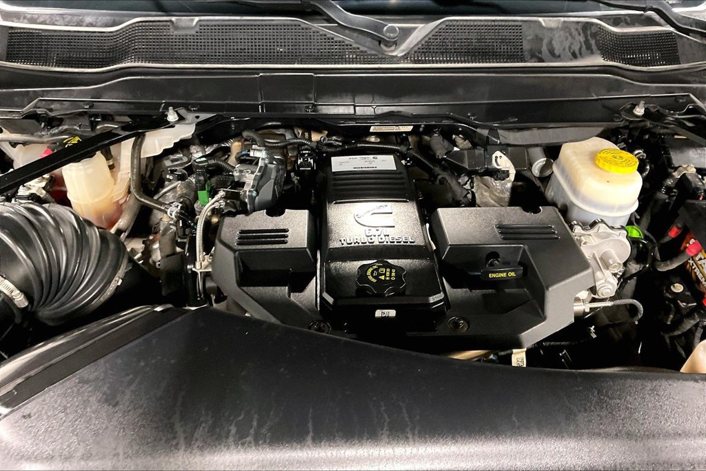 Used 2022 RAM 3500 Tradesman AWD/4WD image 11