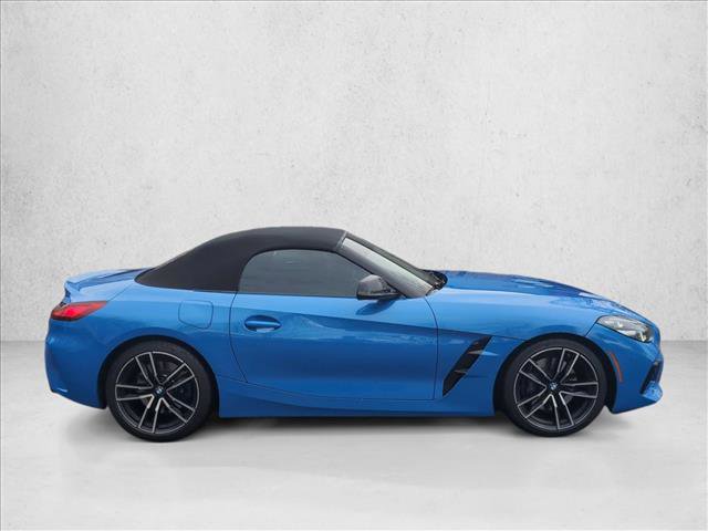 Used 2022 BMW Z4 M40i w/ Premium Package image 5