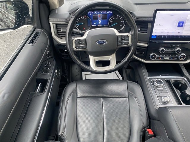 Used 2023 Ford Expedition XLT image 38