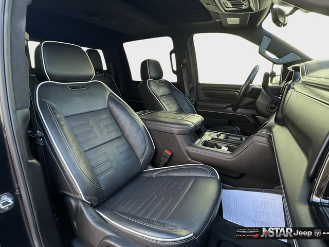 Used 2024 GMC Sierra 2500 AT4X AWD/4WD image 13