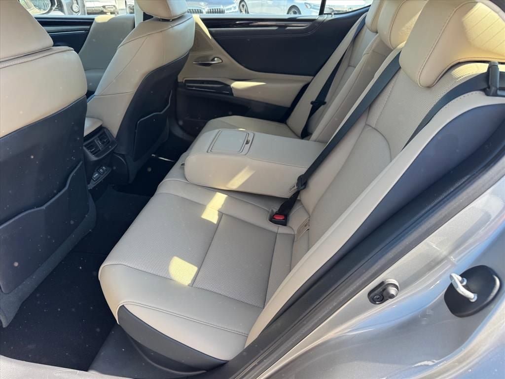 Used 2021 Lexus ES 300h w/ Premium Package FWD image 10