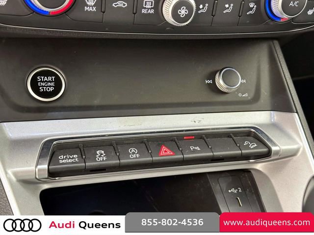 Used 2023 Audi Q3 2.0T Premium w/ Convenience Package AWD/4WD image 26