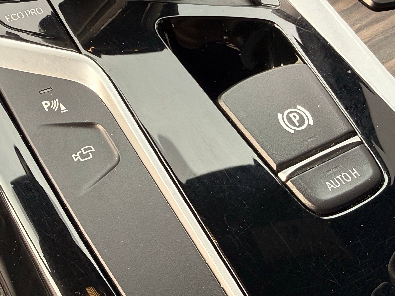 Used 2017 BMW 540i xDrive image 26