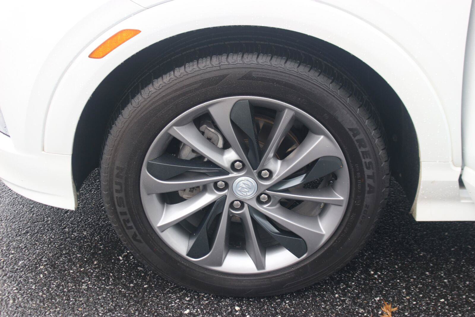 Used 2022 Buick Encore GX Essence w/ Advanced Technology Package FWD image 39