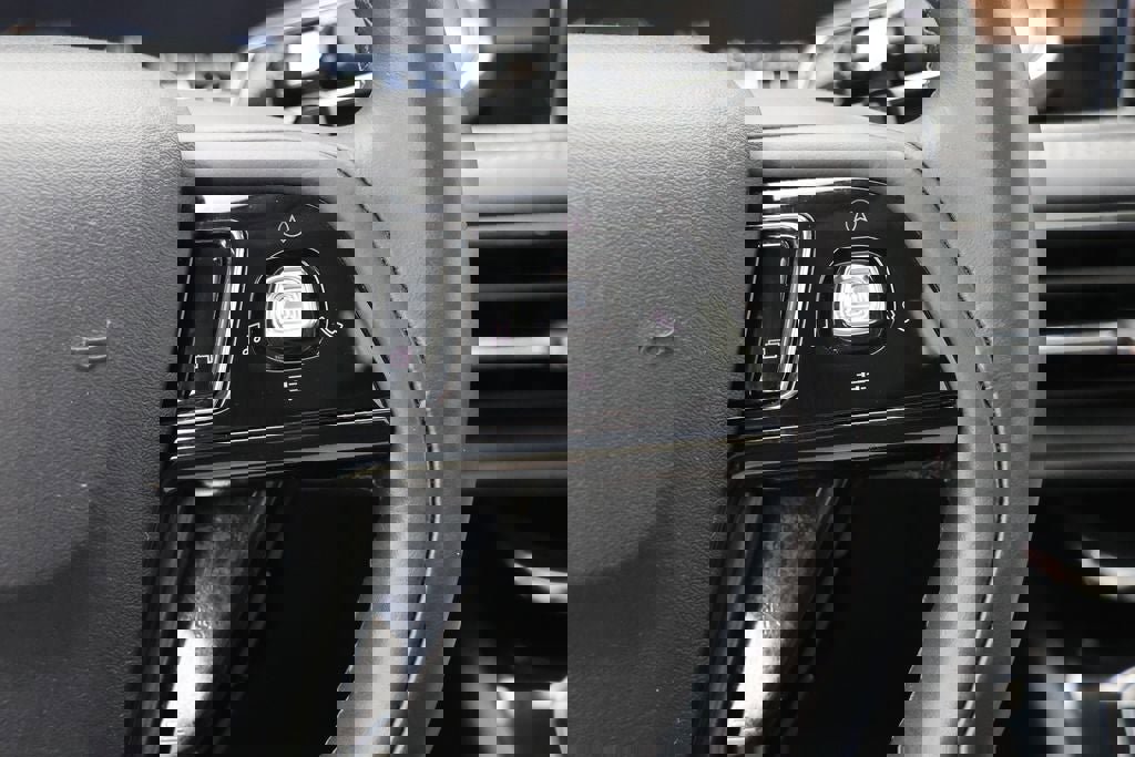 Used 2022 Lincoln Corsair Reserve w/ Equipment Group 201A image 23