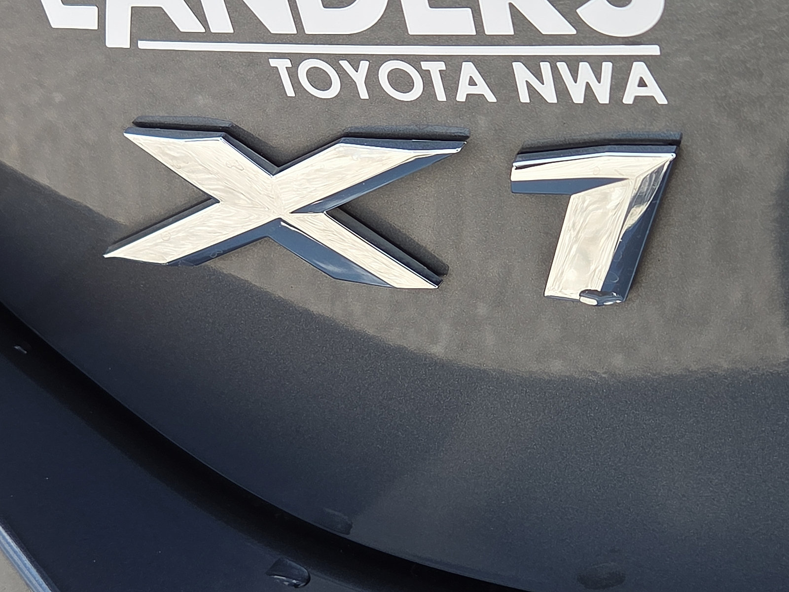 Used 2022 BMW X1 xDrive28i w/ M Sport Package AWD/4WD image 8