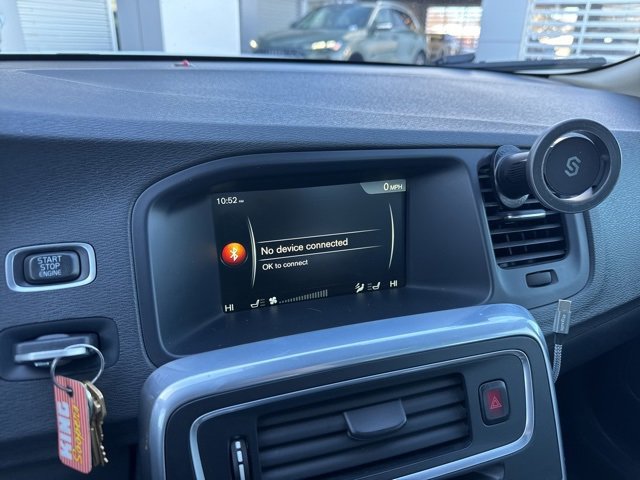 Used 2017 Volvo S60 T5 Dynamic image 6