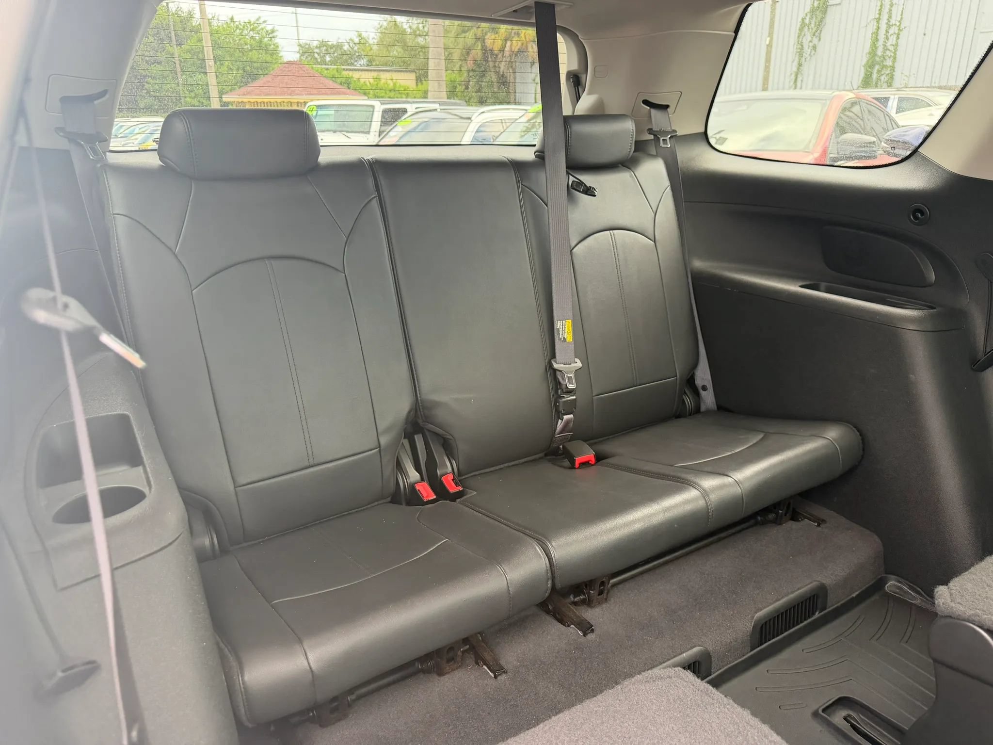 Used 2012 GMC Acadia SLT FWD image 16