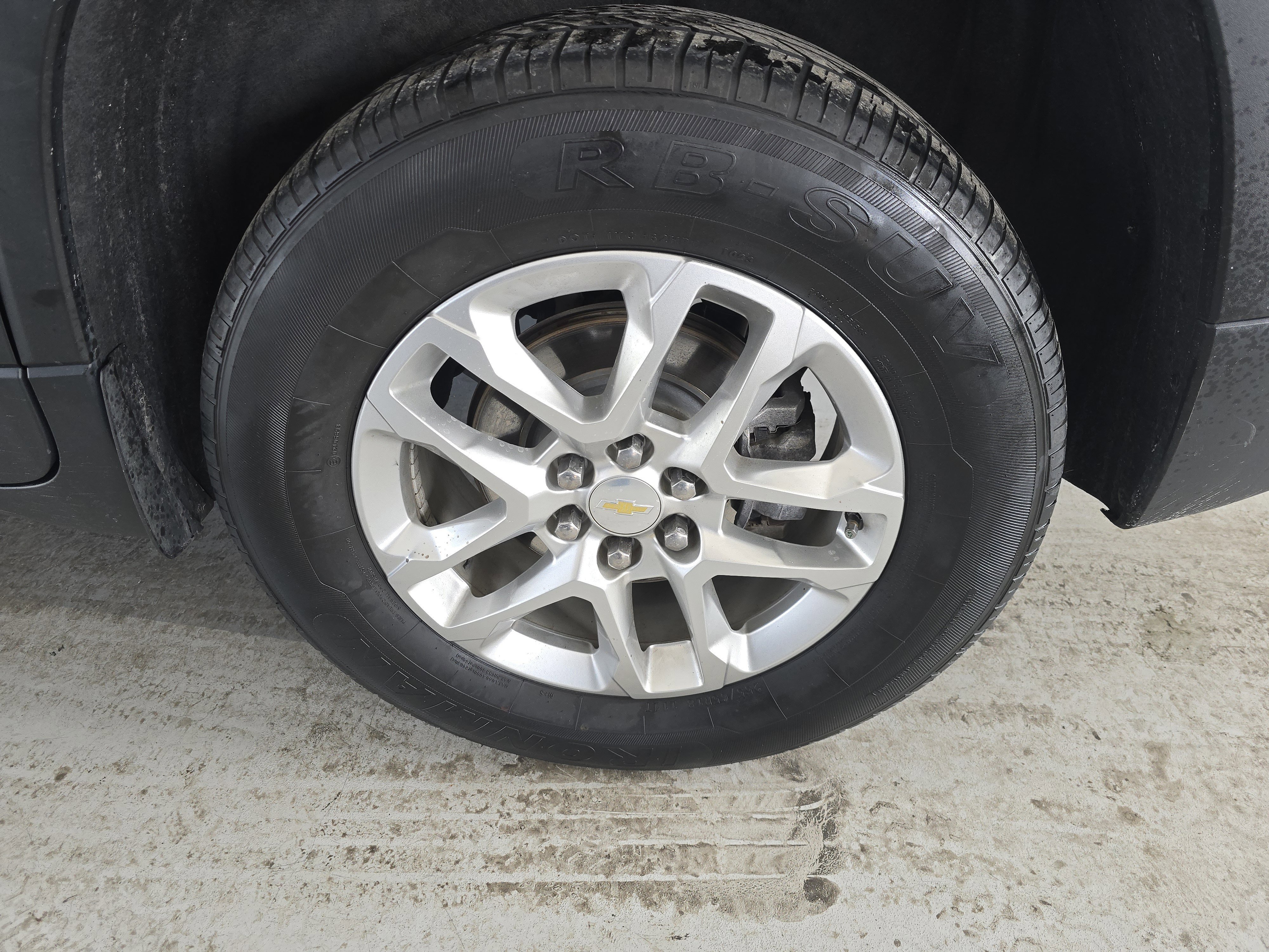 Used 2020 Chevrolet Traverse LT image 12