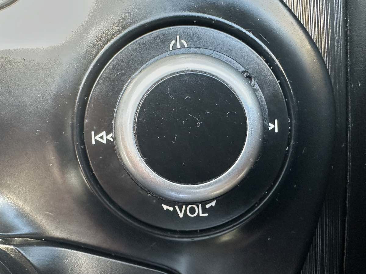 Used 2017 Alfa Romeo Giulia AWD image 23