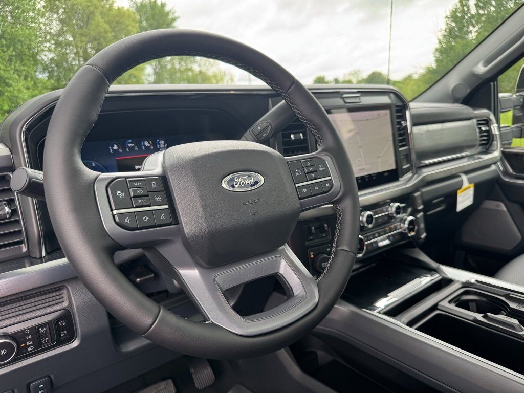 New 2025 Ford F350 Lariat w/ Lariat Ultimate Package image 32