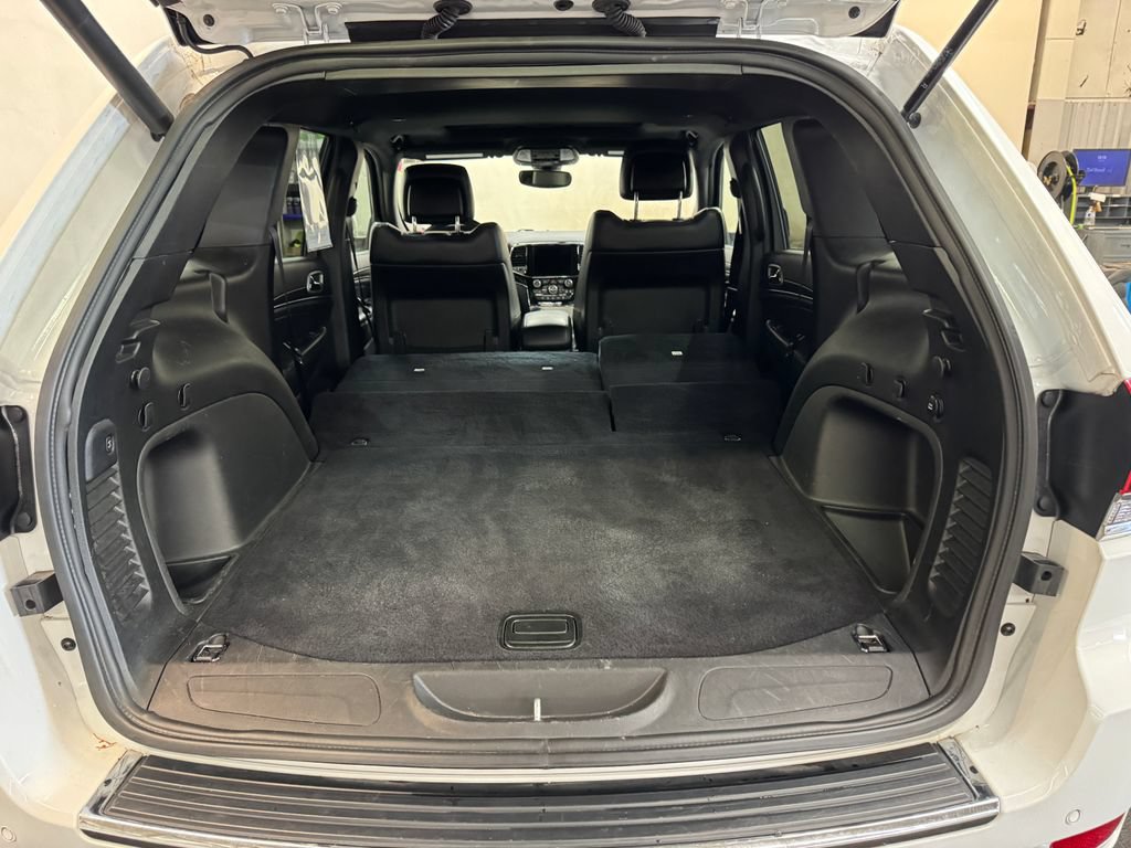 Used 2022 Jeep Grand Cherokee Limited AWD/4WD image 7