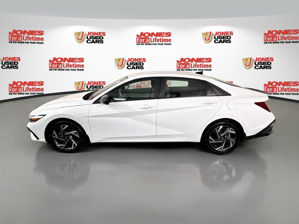 Certified 2025 Hyundai Elantra Sport FWD image 14