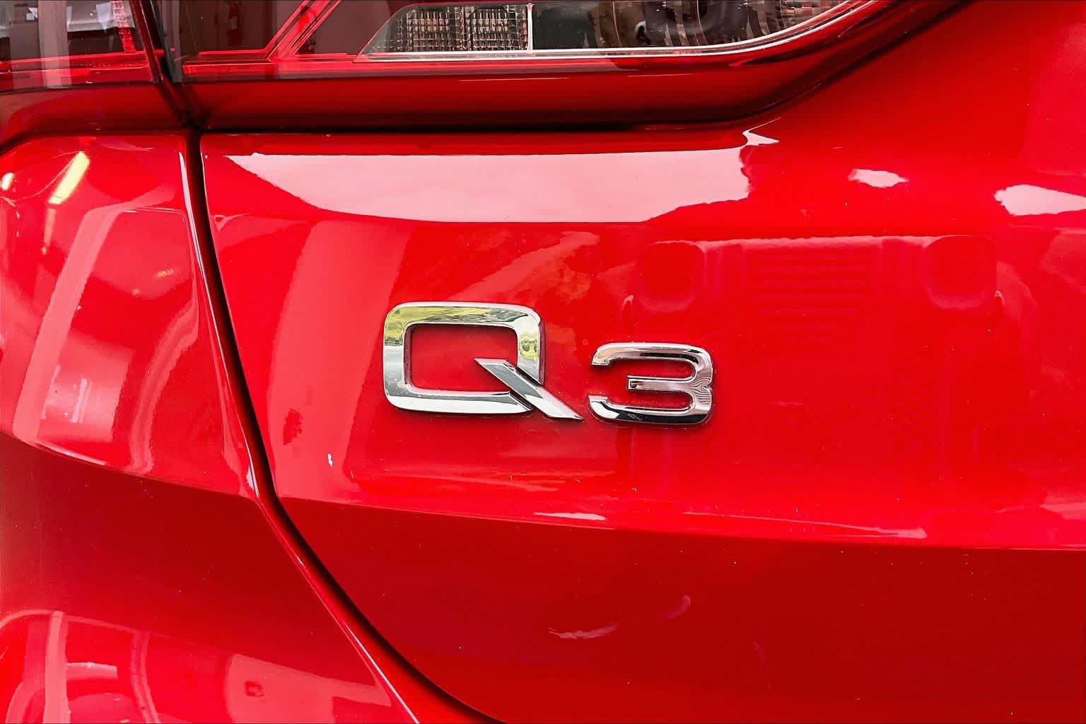 Used 2024 Audi Q3 2.0T Premium Plus AWD/4WD image 33