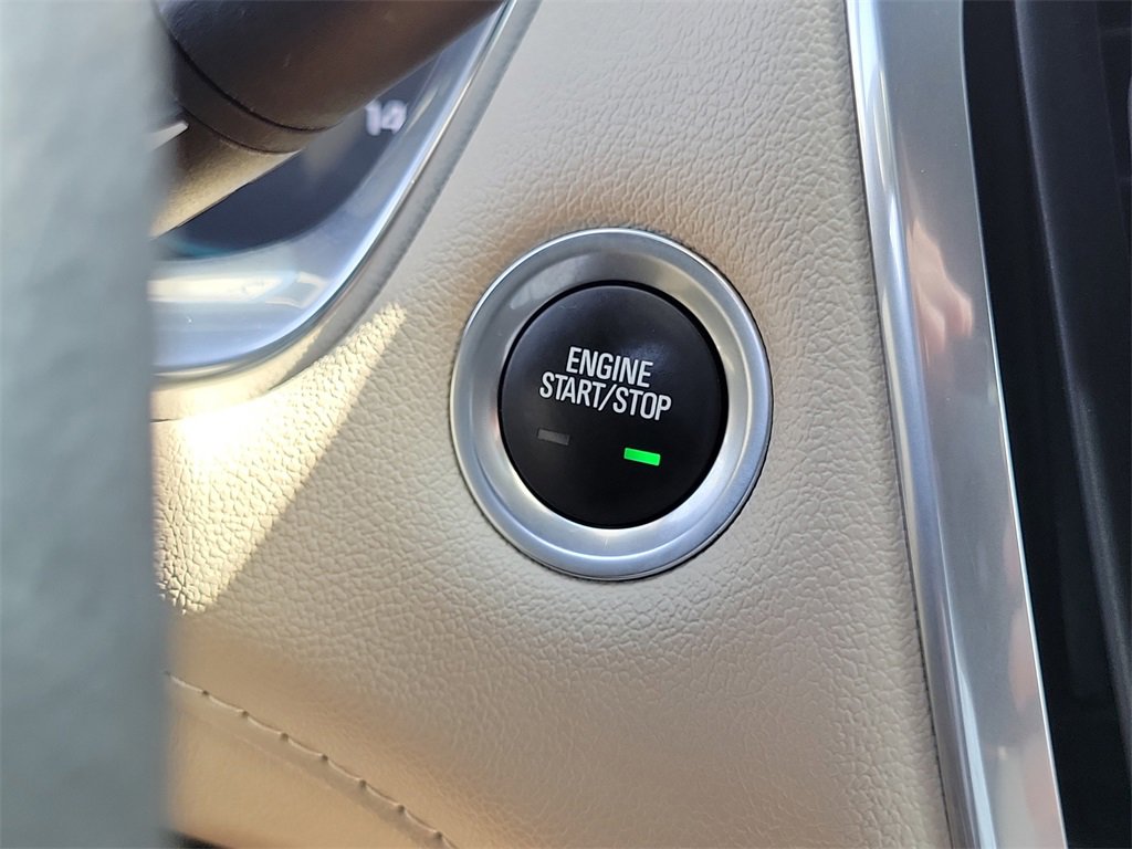 Used 2022 Chevrolet Traverse LS image 8