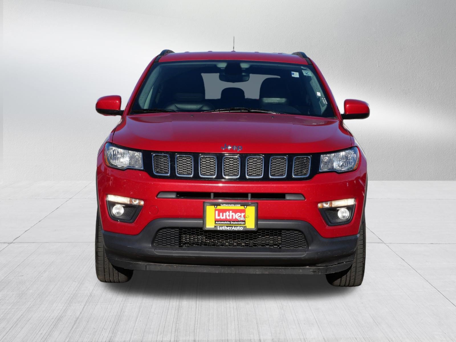 Used 2017 Jeep Compass Latitude AWD/4WD image 2