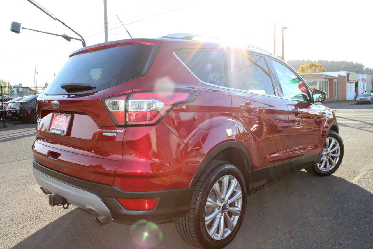 Used 2017 Ford Escape Titanium AWD/4WD image 6