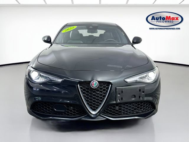 Used 2022 Alfa Romeo Giulia Ti AWD/4WD image 7