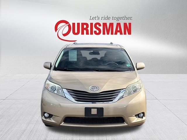 Used 2011 Toyota Sienna XLE image 6