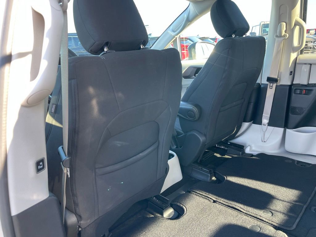 Used 2024 Chrysler Voyager LX image 48