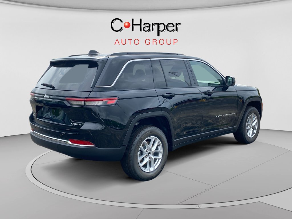 New 2026 Jeep Grand Cherokee Laredo X AWD/4WD image 3