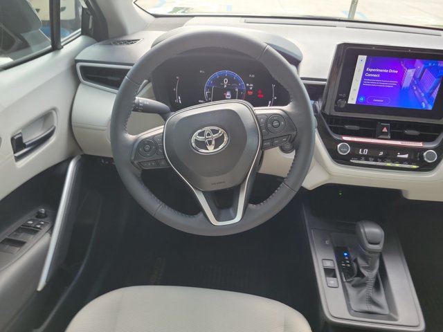 Used 2026 Toyota Corolla Cross LE w/ Moonroof Package FWD image 17