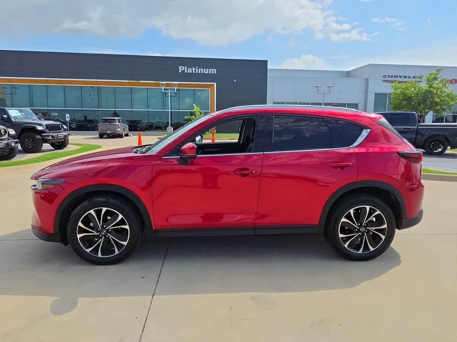 Used 2022 MAZDA CX-5 AWD 2.5 S w/ Premium Plus Pkg video 2