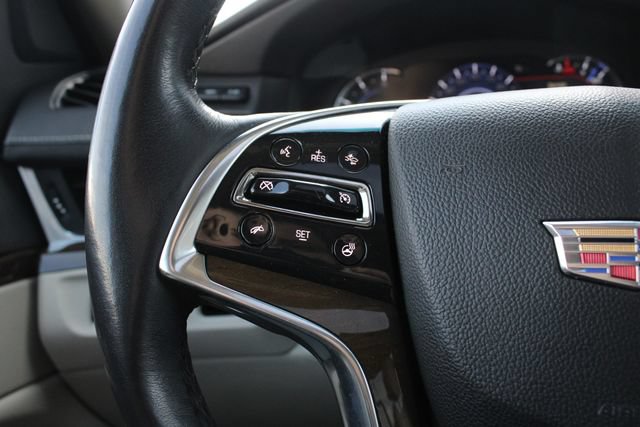 Used 2020 Cadillac Escalade ESV Luxury RWD image 15
