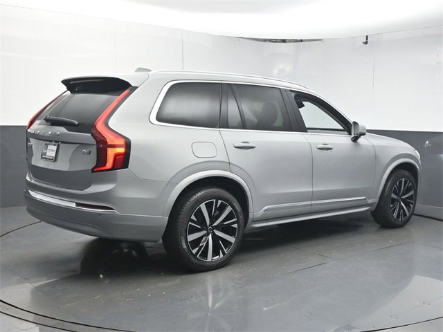 Used 2025 Volvo XC90 B6 Core w/ Protection Package image 7